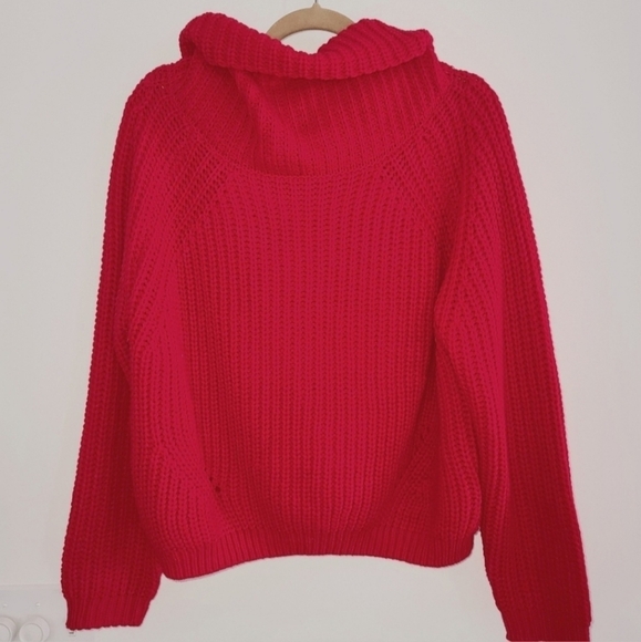 moon & madison Red Crop Cowl Neck Sweater Women's Large L Chunky Knit Warm EUC - Picture 1 of 4